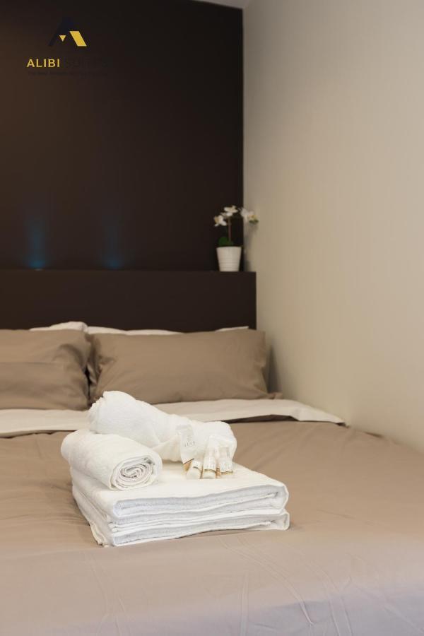 Alibi Suites Suite Museum: Gioiello Con Vista Sul Museo Archeologico Nazionale, Letto E Doccia Con Cromoterapia, Smart Tv, Wifi E A/C Руво-ди-Пулья Экстерьер фото